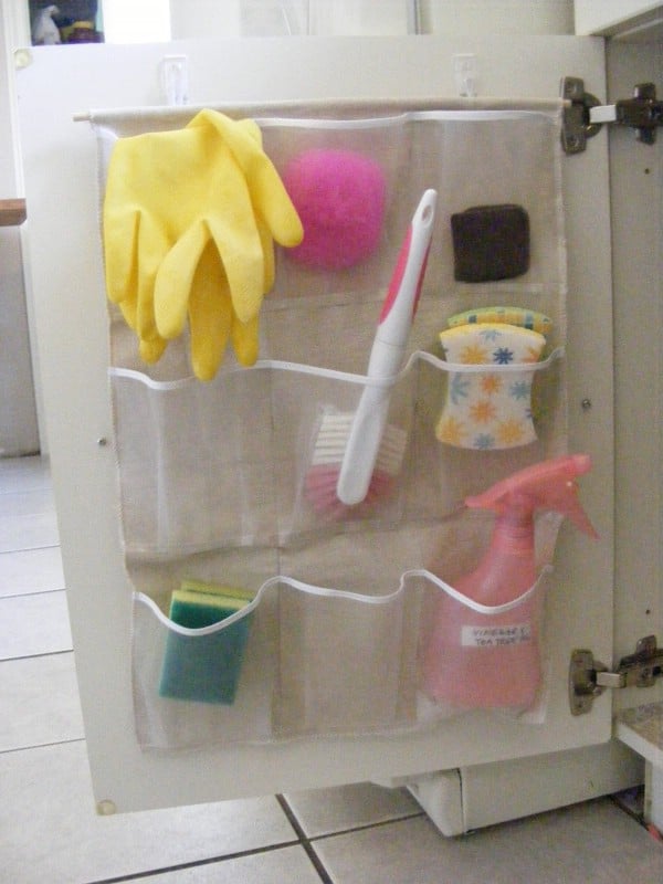 DIY pocket Organizer - 30 Brilliant Bathroom Organization and Storage DIY Solutions