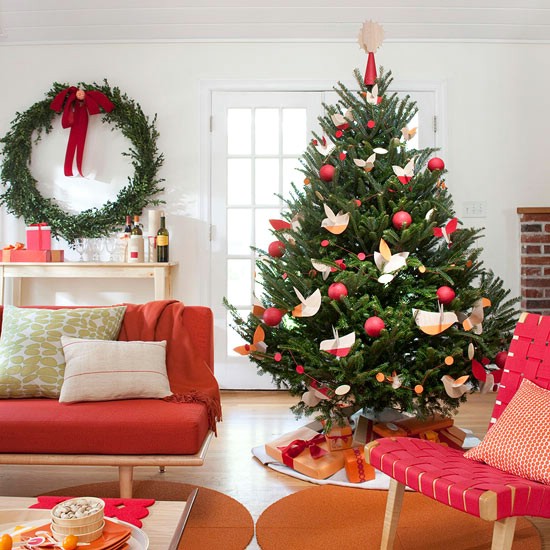 Citrus Colors - 30 Stunning Ways to Decorate Your Living Room This Christmas