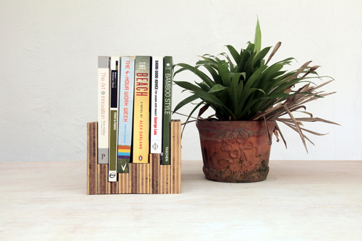 7 diy book display