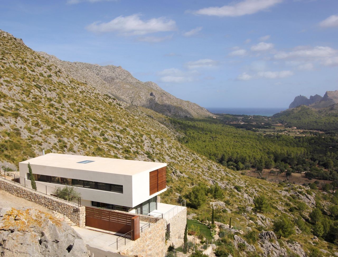 Mallorca House on Hillside