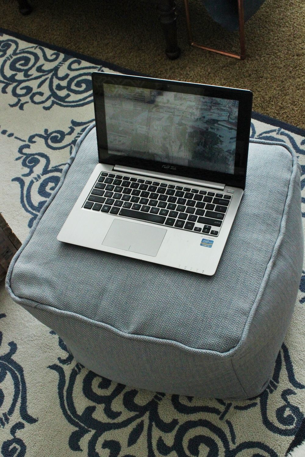 DIY Pouf Ottoman Cube - working place