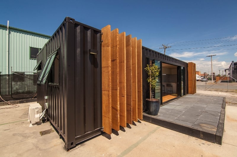 Container weekend house