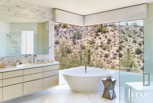 luxury-bathroom-overlooking-desert-tumbleweeds-26.jpg