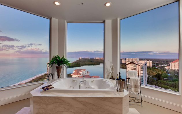 naples-fl-bathroom-with-a-long-view-over-gulf-of-mexico-7.jpg