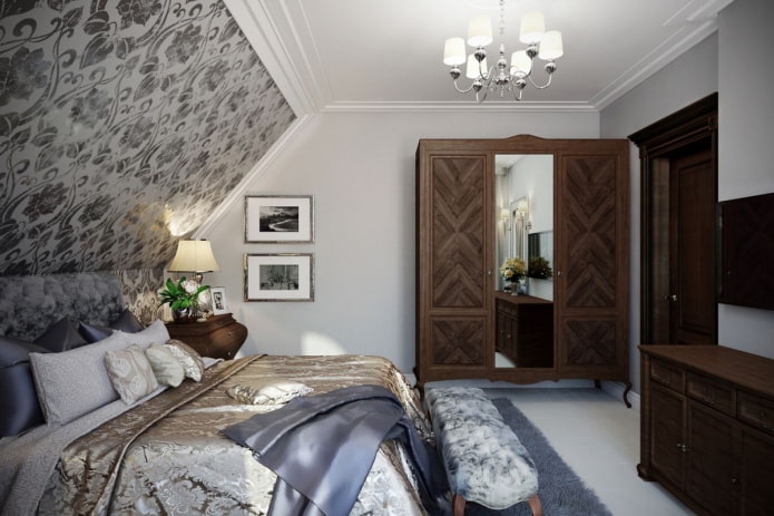 интерьер мансардной спальни в классическом стиле