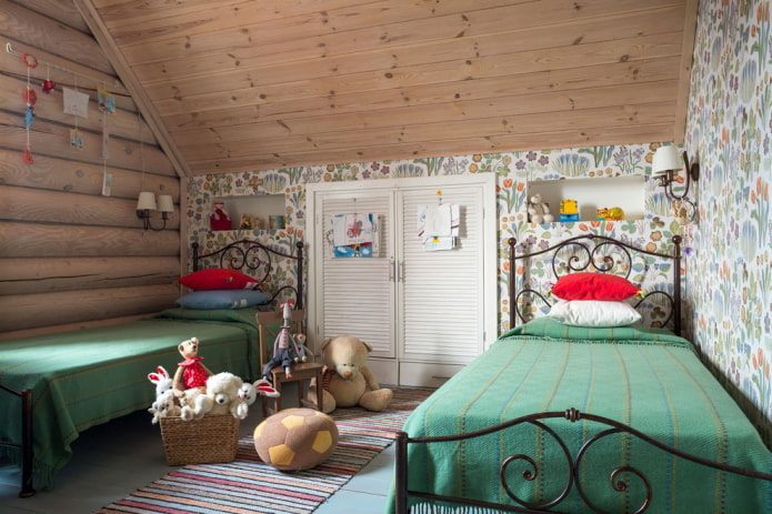 интерьер мансардной спальни для двух детей