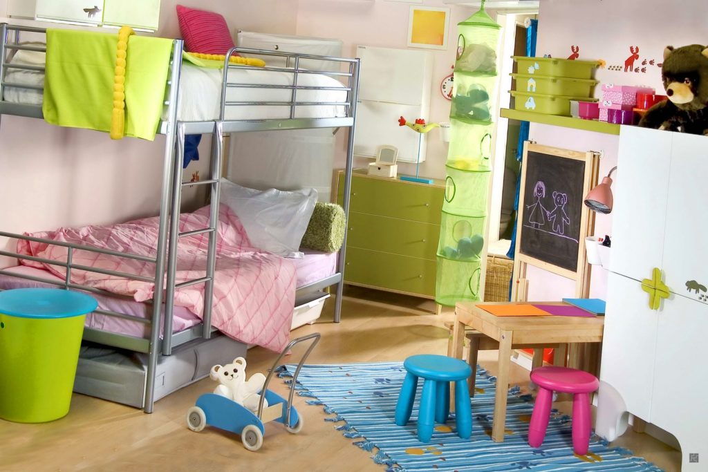 Дизайн детской комнаты для двух разнополых детей двухъярусная кровать