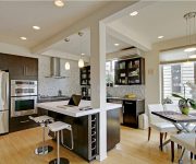 The arch in the kitchen with a Breakfast bar