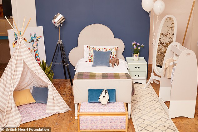 How they spent it: Bed, £65; mattress, £35; mirror, £45; wardrobe, £15; sideboard, £15; pillow, £2; throw, £9.99; toy box, £10; light, £150; giraffe print, £69.99; rug, £30. Total cost = £446.98