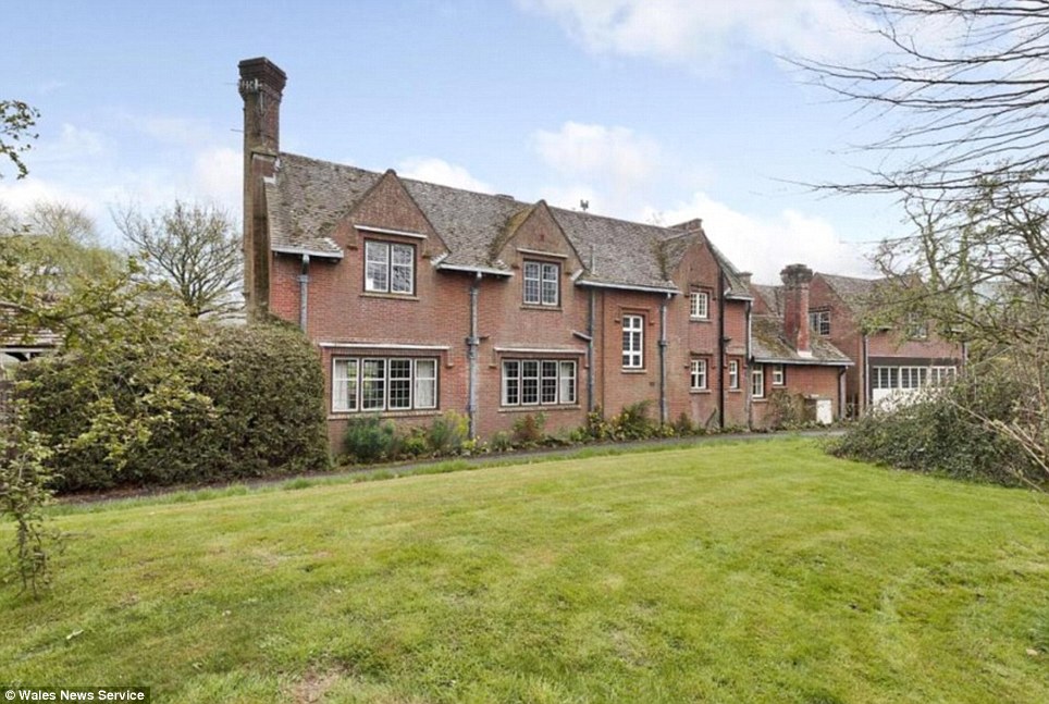 The benevolent Birds also donated money towards the building of the village hall in 1926, and gave a cottage to their gardener as a thank you for his hard work