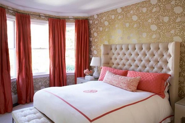 шторы терракотового цвета в спальне модерн