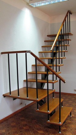 модульная лестница в доме