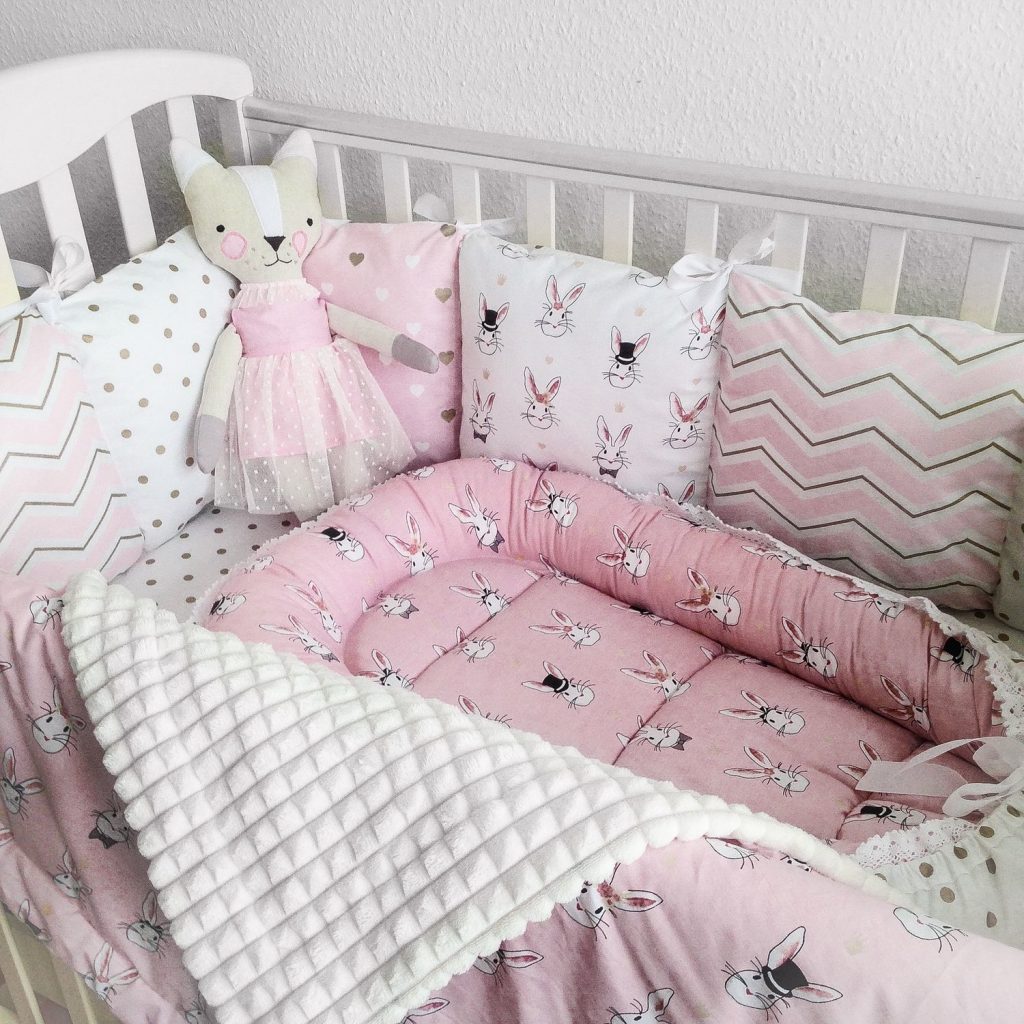 бортик-подушки в кроватку малыша