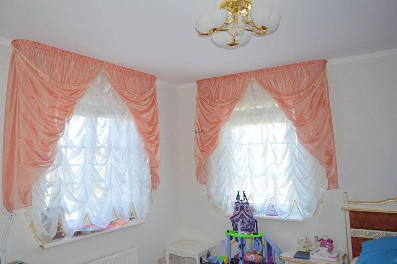 Французские шторы в интерьере детской комнаты