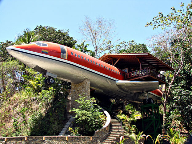 airplane house