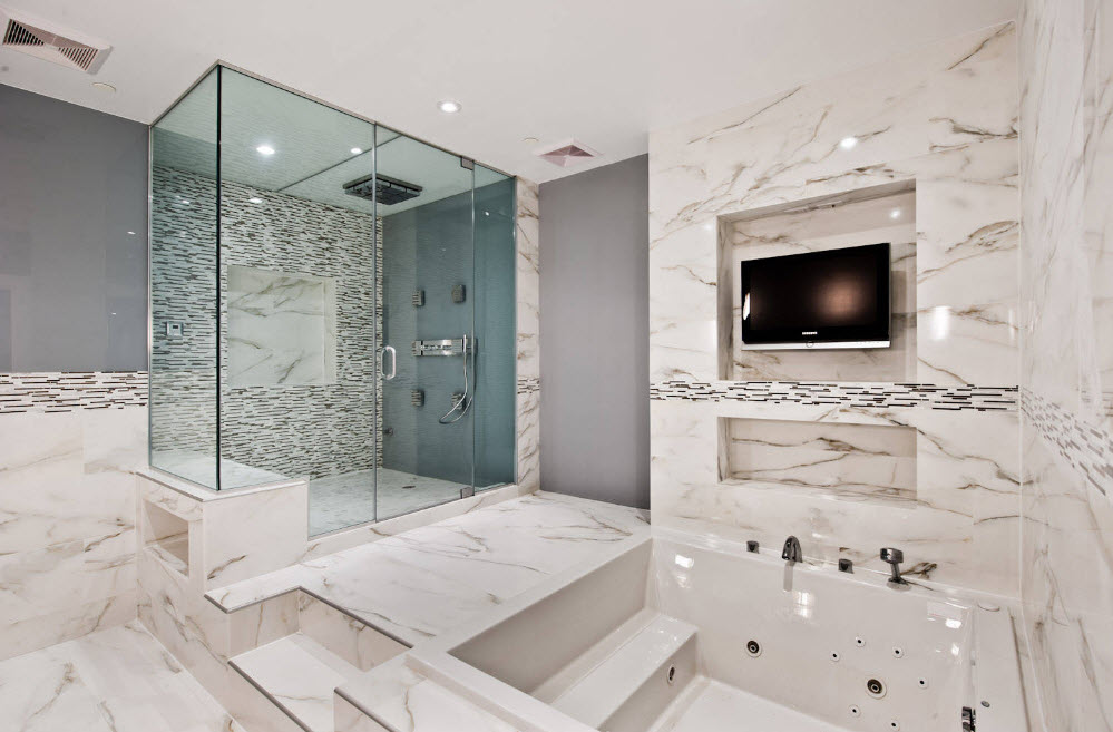 Гидромассажная ванная для просторного помещения