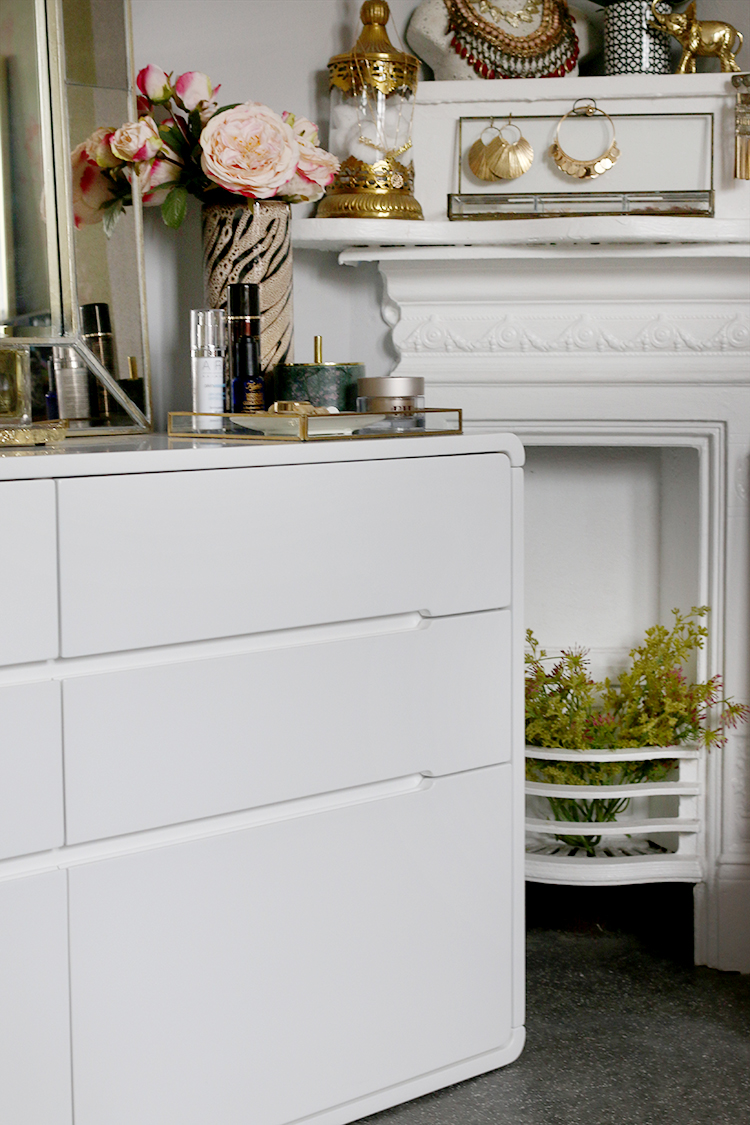 white chest of drawers detail