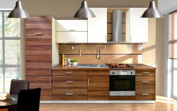 Кухонная мебель цвета орех