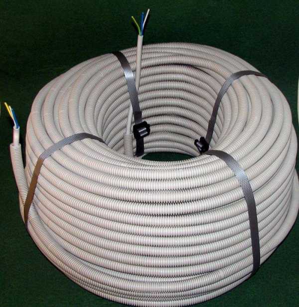 Короб для проводов пластиковый настенный белый