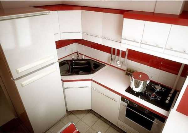 Кухня 5 кв метров дизайн с холодильником и стиральной машиной и газовой колонкой